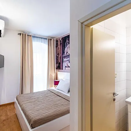 Casa de hóspedes Riva 4*